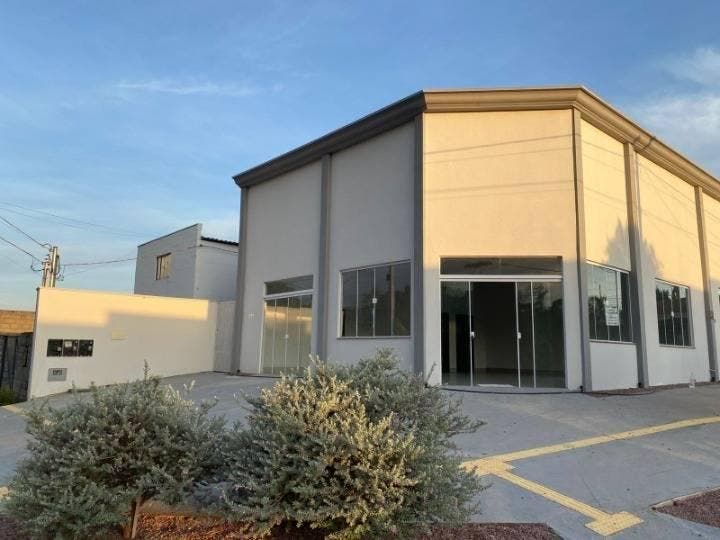 PONTO COMERCIAL NO JARDIM BOUNGAINVILLE - Salas Comerciais em Sinop - para locação - CASA GOLD IMÓVEIS
