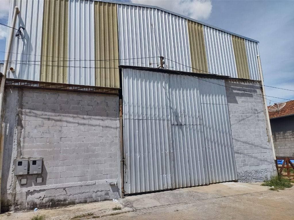🏭, Industrial › Galpão, Aluguel, 5.000,00, Jardim Califórnia, Pouso Alegre - MG, 2 banheiros, 2420 ~ GA0033 - Galpão em Jardim Califórnia, Pouso Alegre - para locação - IMOBILIÁRIA VLT IMÓVEIS LTDA