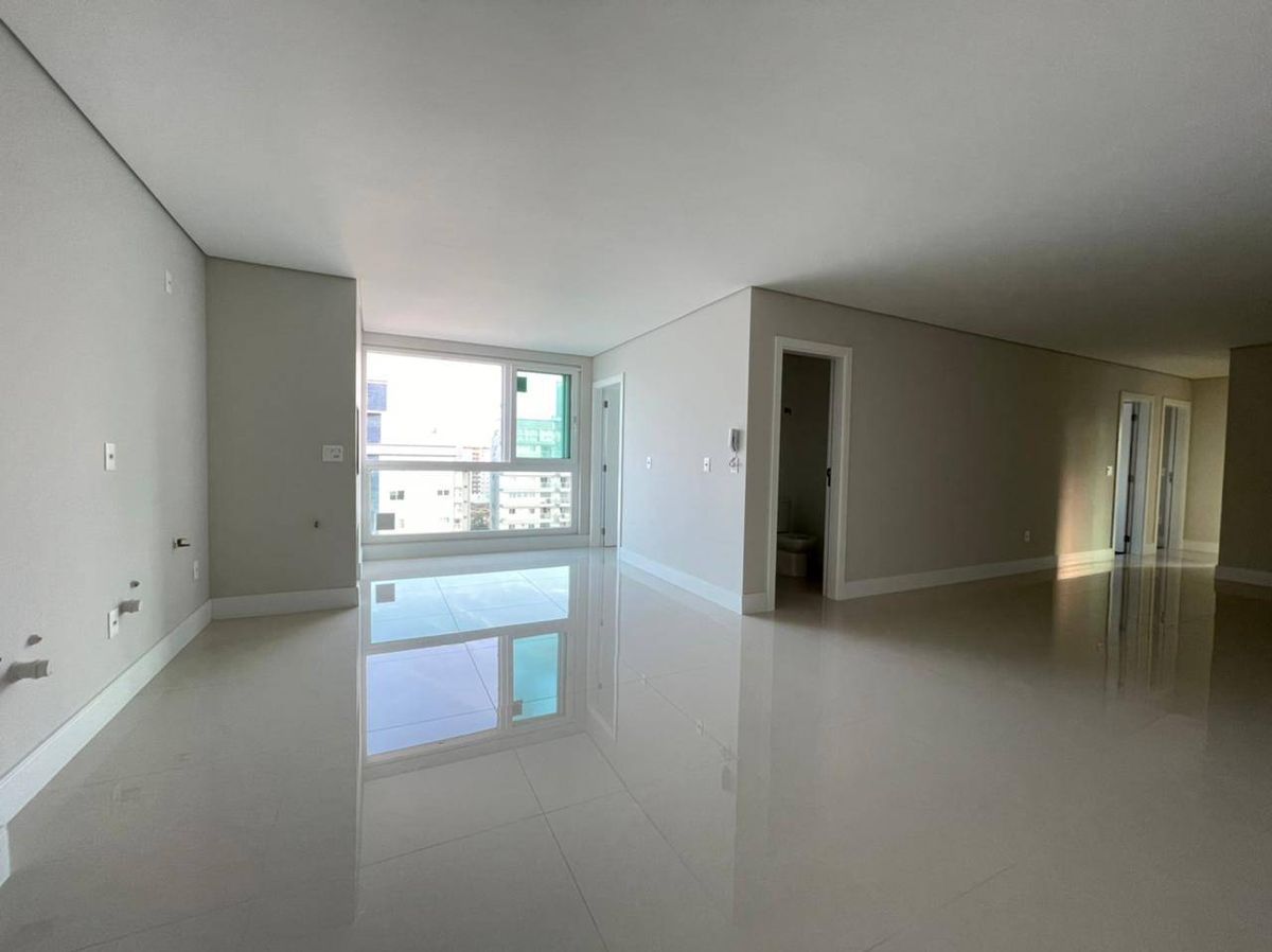 Apartamento Frente Mar com 3 Suítes no Ocean Towers | Navegantes - Apartamento em Gravatá, Navegantes - à venda - TAB Imóveis