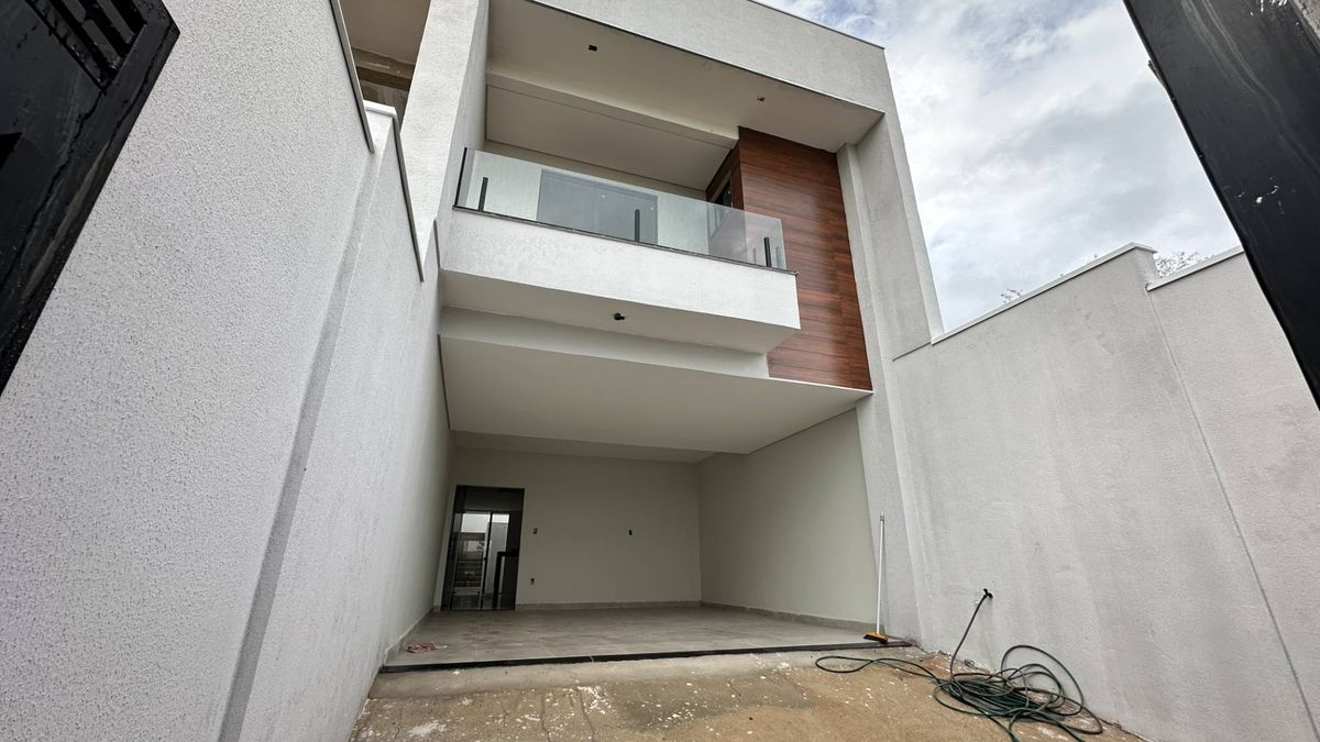 Linda casa duplex 3 quartos no Tiradentes Betim - Duplex em Tiradentes, Betim - à venda - Via M Empreendimentos Imobiliários Ltda