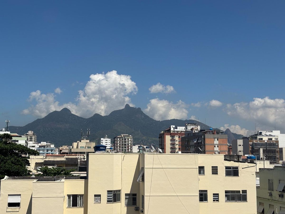 Cobertura linear 150 m² na Tijuca – terraço + vaga | 2 quartos | Rua Engenheiro Adel | metrô Afonso Pena – R$ 670.000 - Cobertura em Tijuca, Rio de Janeiro - à venda - MIGUEZ IMOBILIÁRIA