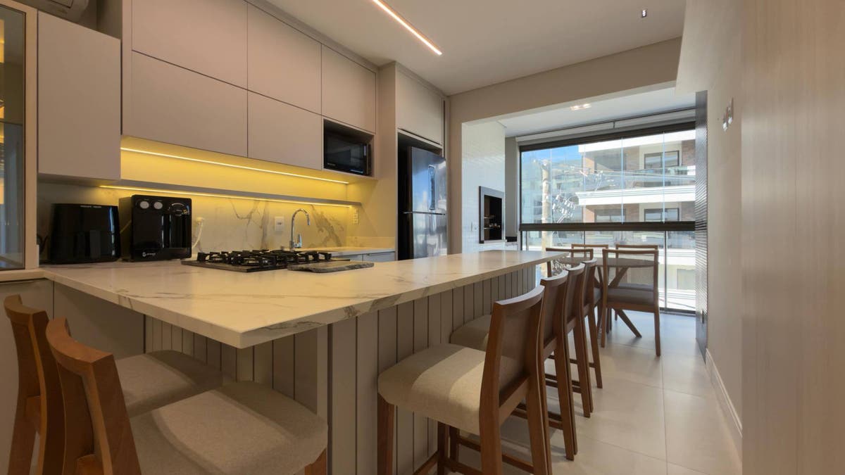 APARTAMENTO EXCLUSIVO - 03 QUARTOS FRENTE - QUADRA MAR - Apartamento Planta em Praia Grande, Governador Celso Ramos - à venda - ADMIR MIRANDA NEGÓCIOS IMOBILIARIOS