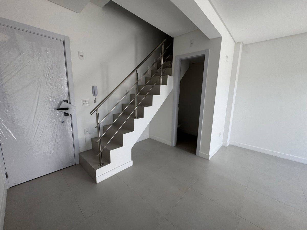 Apartamento Duplex próxo a shopping BC - Apartamento em Estados, Balneário Camboriú - à venda - GJ Imóveis LTDA