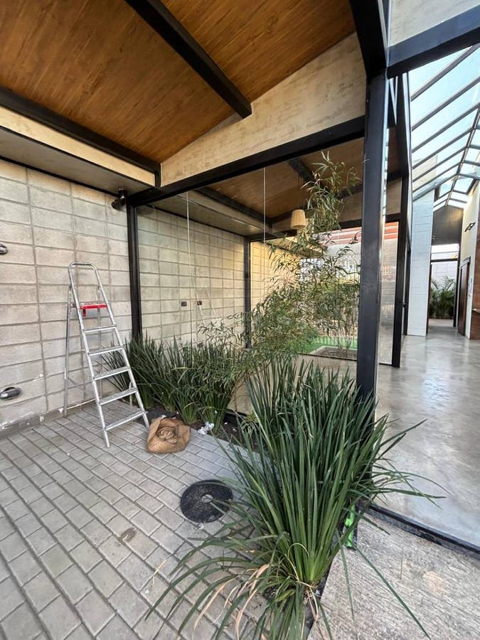 Casa Moderna à Venda em Indaiatuba com 2 Suítes, Área Gourmet e Design em Vidro – 110M² - Casa em Jardim Bom Sucesso, Indaiatuba - à venda - Team ÊXITO Imob