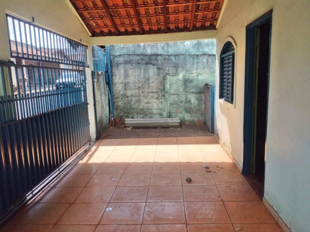 Casa com 3 dormitórios à venda, 100 m² por R$ 190.000,00 - Vila Renovação - Rio Verde/GO - Casa em Vila Renovação, Rio Verde - à venda - IMOBILIARIA REI EMPREENDIMENTOS S/S LTDA