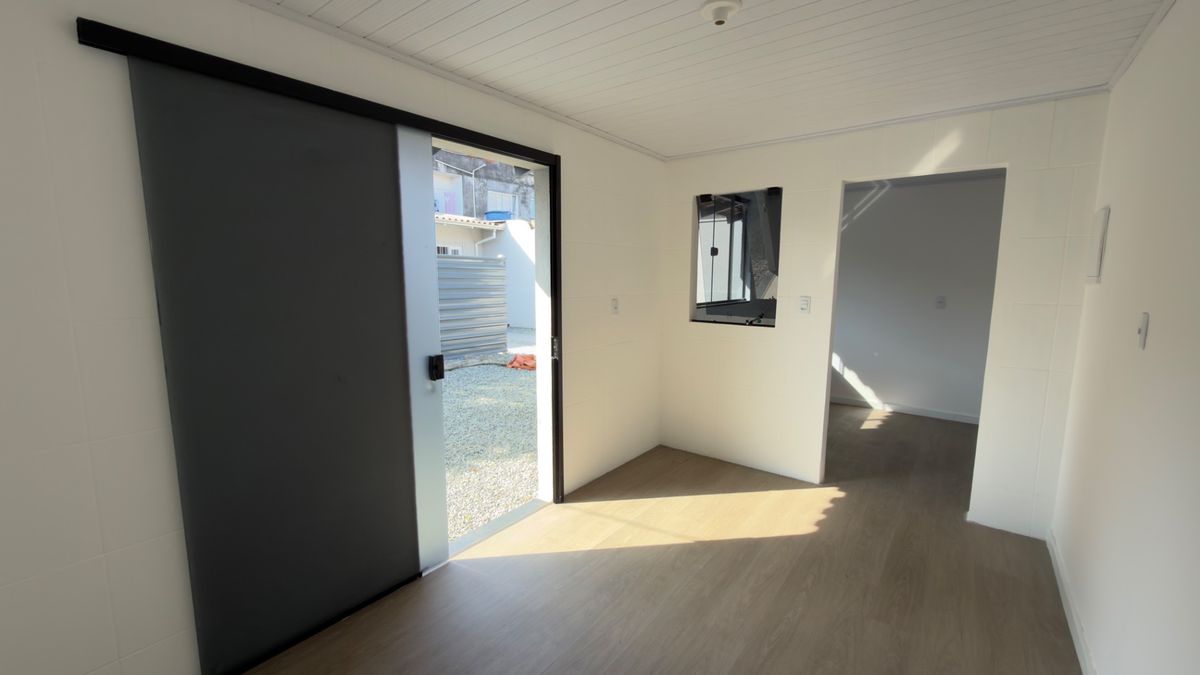 Casa para Locação anual, 1 quarto, 1 vaga de garagem, Bairro São Vicente, Itajaí-SC - Casa em São Vicente, Itajaí - para locação - I3 CORRETORES ASSOCIADOS S/S