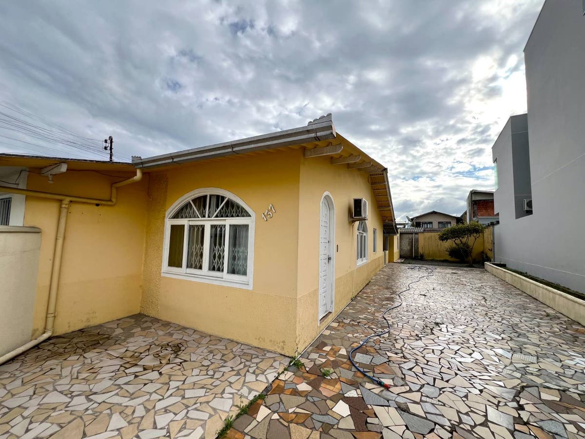 Casa com 03 Dormitórios no Centro de Navegantes/Sc - Casa em Centro, Navegantes - para locação e à venda - Idealizze Negócios Imobiliários