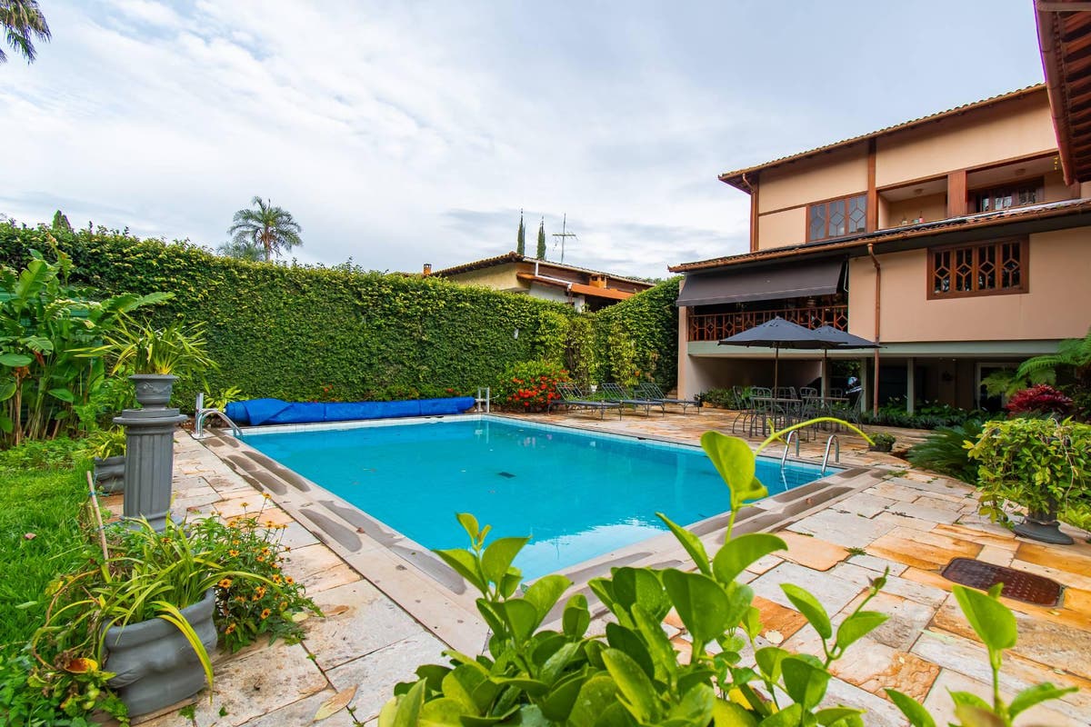 Casa Sobrado Shis Qi 5 Lago Sul 4 Quartos Suíte Sendo 2 Semi Suítes 1 Master com Varanda Escritório - Sobrado em Setor de Habitações Individuais Sul, Brasília - à venda - Bloco imobiliária LTDA