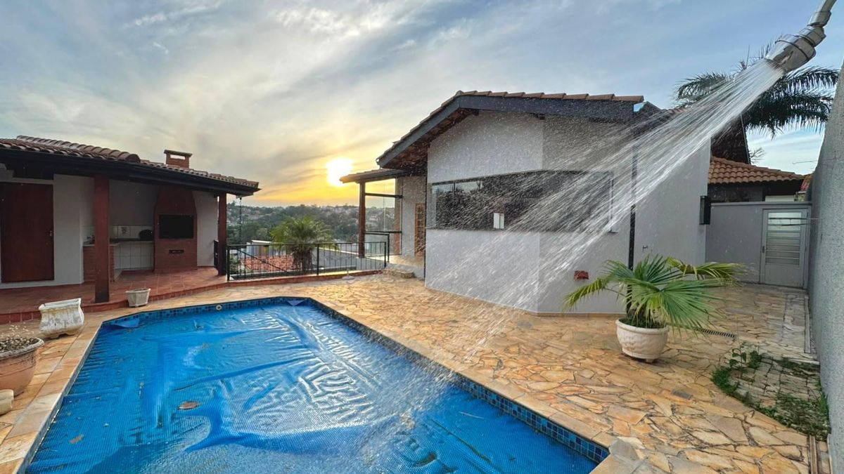 Casa assobradada próximo ao San Costilla - Al. Lucas - Casa em Jardim Paulista, Atibaia - para locação e à venda - Di Casa Imóveis Atibaia LTDA