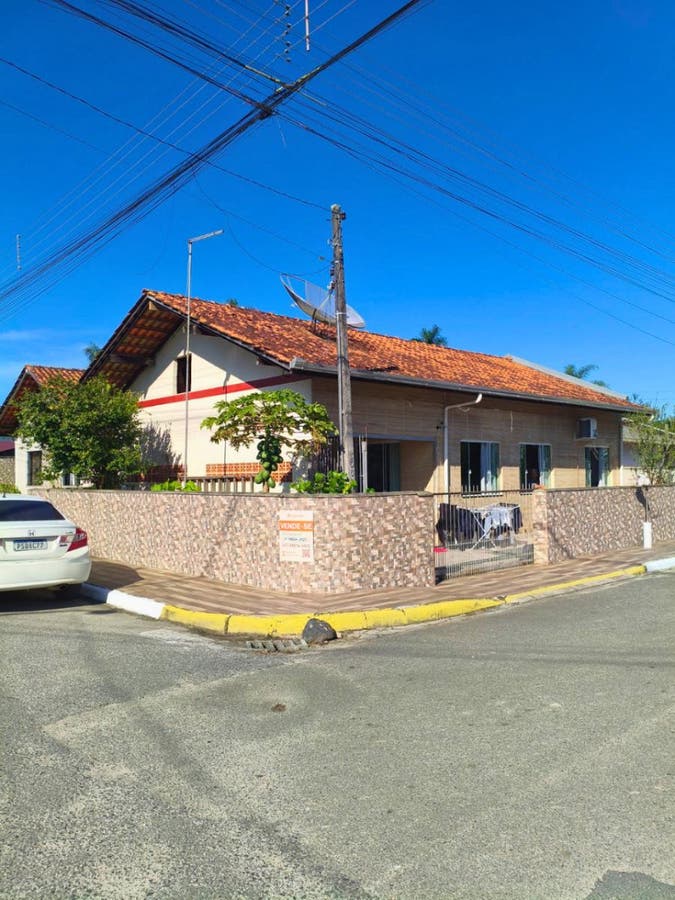 Duas Casas à Venda no Mesmo Terreno – Nossa Senhora da Paz – Balneário Piçarras/SC - Casa em Nossa Senhora da Paz, Balneário Piçarras - à venda - MARIAN IMÓVEIS