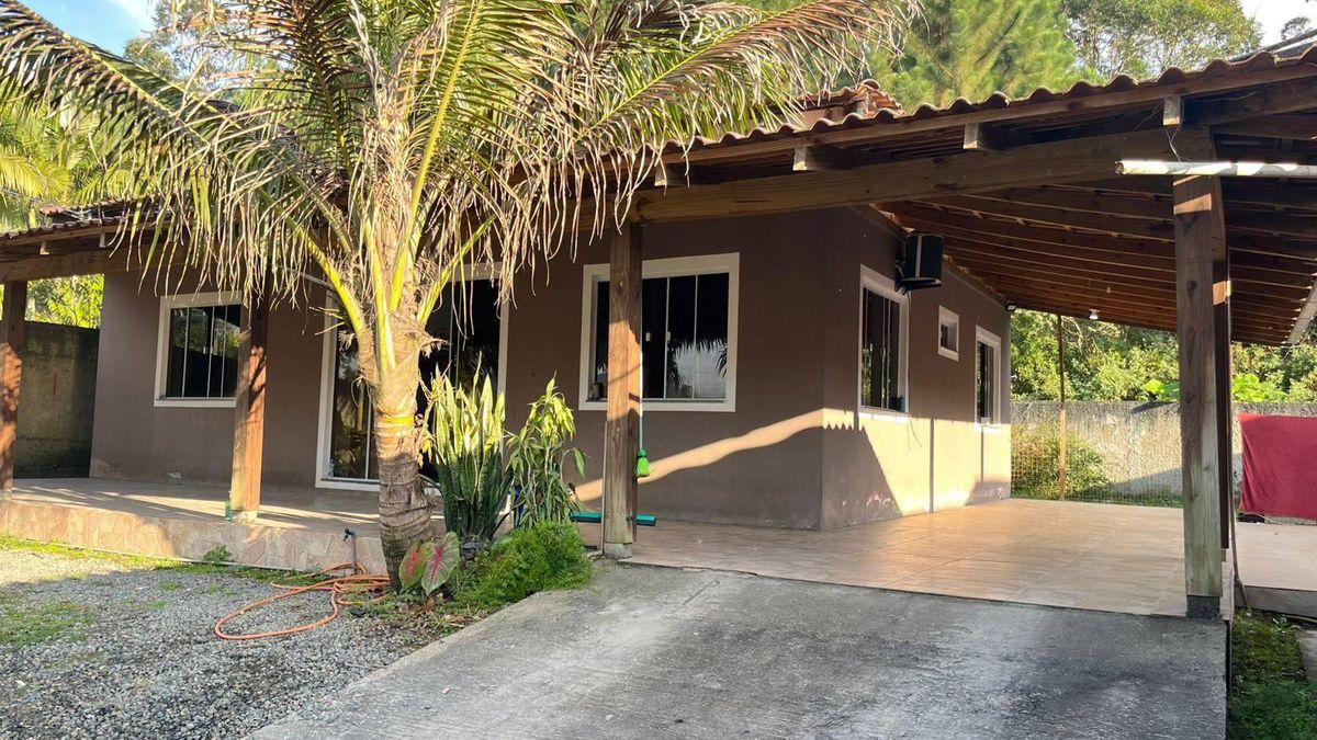 Casa com Piscina 3 Quartos 1 Suíte Terreno 506M² Interior de Baln Piçarras Sc - Casa em São Braz, Balneário Piçarras - à venda - Manacá Negócios Imobiliários