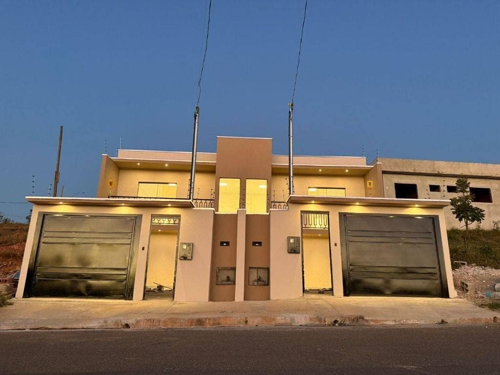 🏠, Casa, Venda , 447.000,00 , Centro, Pouso Alegre - MG, com 3 quartos, 1 suíte, 2 banheiros, 2307 ~ CA0661 - Casa em Centro, Pouso Alegre - à venda - IMOBILIÁRIA VLT IMÓVEIS LTDA