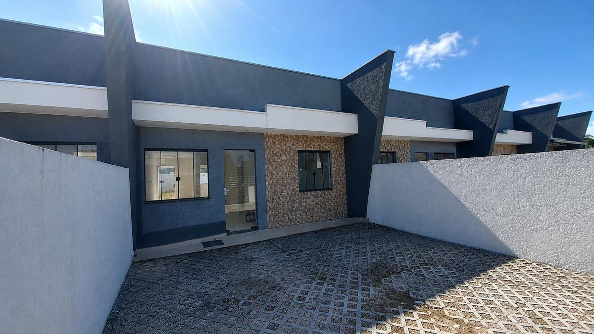 Casa com 62m² de área construída localizada no Balneário Cambiju em Itapoá-SC - Casa em Cambiju, Itapoá - à venda - SBGLOBAL Imobiliária