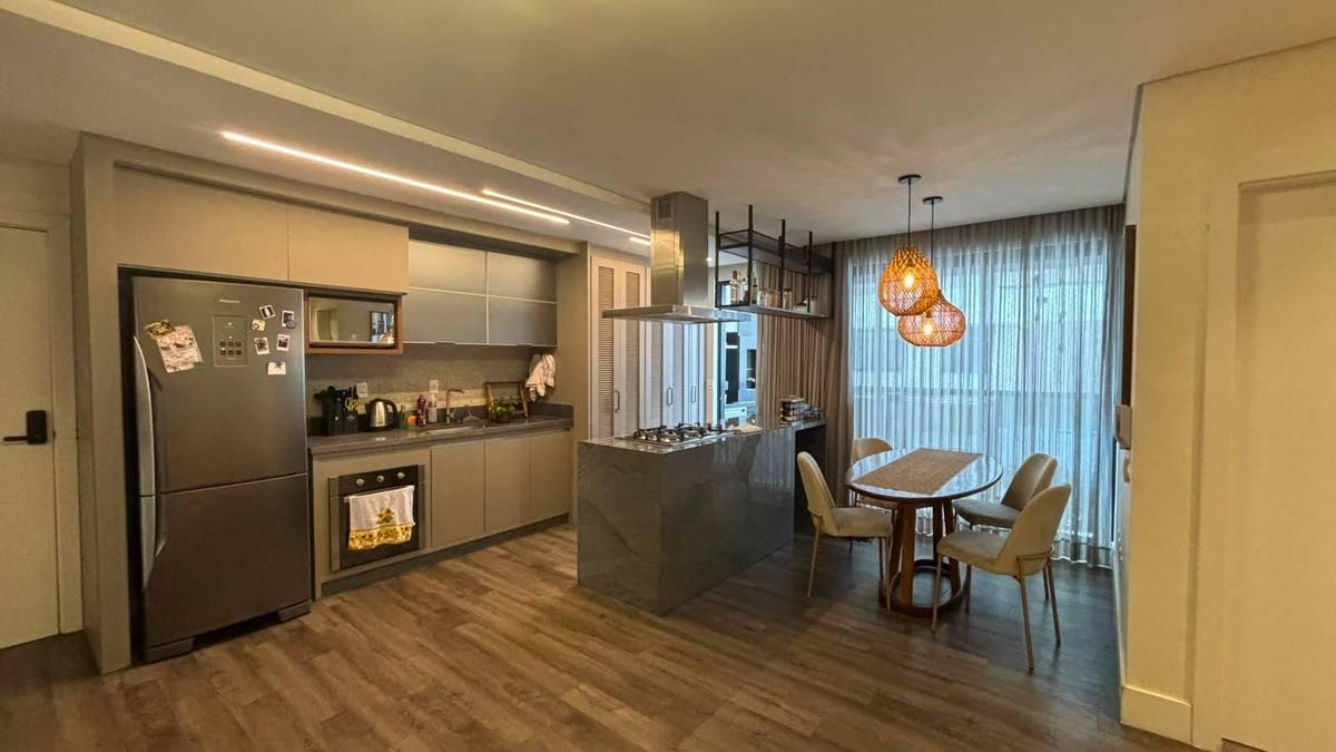 Apto - 1 Suíte + 2 Qts + 2 Vagas - Mobiliado - Centro - Itajaí/SC - Apartamento em Centro, Itajaí - para locação - Denis Alexandre Imóveis