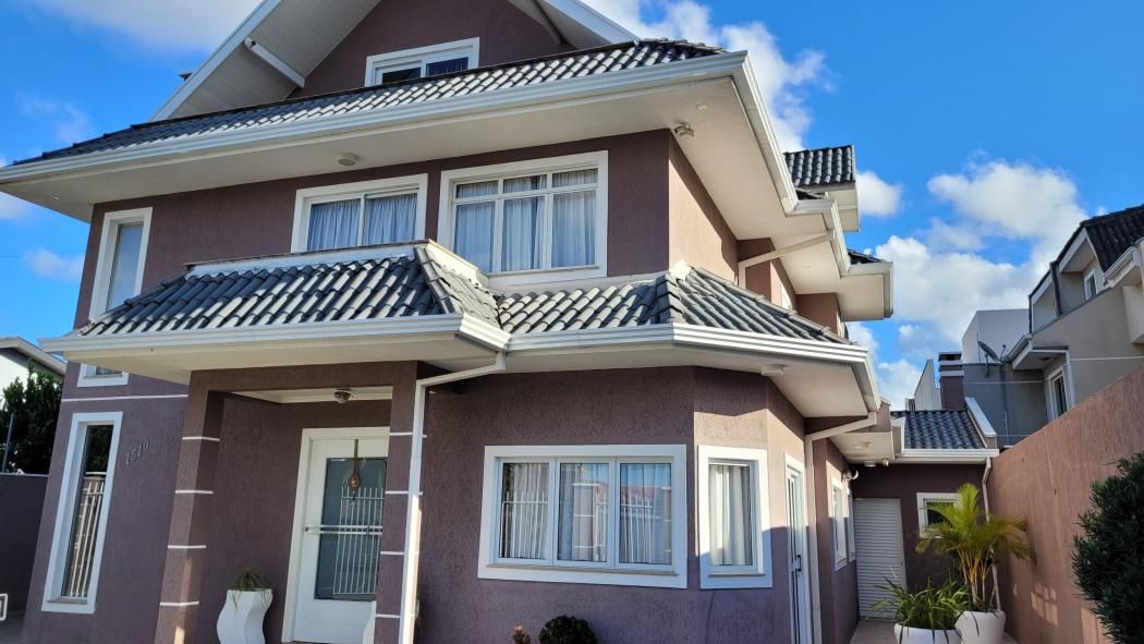 SOBRADO com 3 dormitórios à venda com 327.43m² por R$ 1.795.000,00 no bairro Guaíra - CURITIBA / PR - Sobrado em Guaíra, Curitiba - à venda - SCHAEFER IMOVEIS LTDA