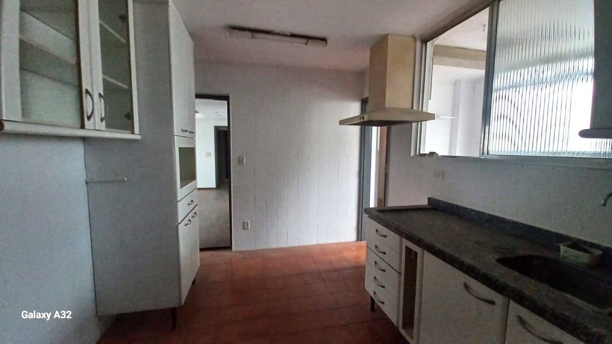 Seu Novo Lar: 3 Dormitórios, Excelente Localização e Ótimo Preço! - Apartamento em Ipiranga, São Paulo - para locação e à venda - Um Imóvel