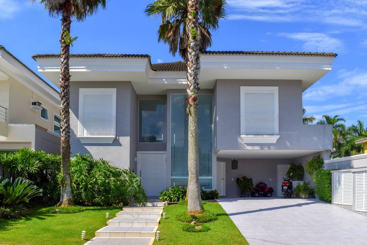 Villa Martins de Souza — A Casa que Fica na Memória no Jardim Acapulco. - Casa de Condomínio em Jardim Acapulco, Guarujá - à venda - G.K.N EMPREENDIMENTOS E PARTICIPAÇÕES IMOBILIÁRIAS LTDA