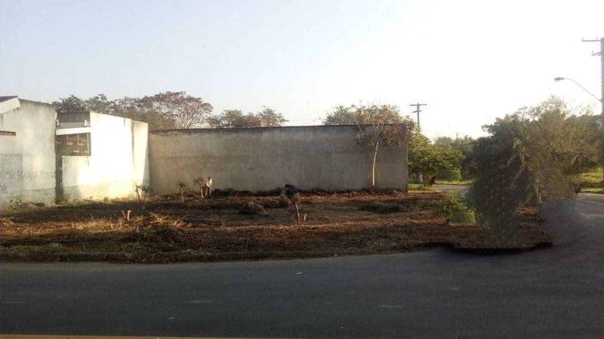 Lote/Terreno à Venda, Vitória Vale II - Pindamonhangaba - Lote/Terreno em Vitória Vale II, Pindamonhangaba - à venda - EDSON DERRICO IMOVEIS LTDA