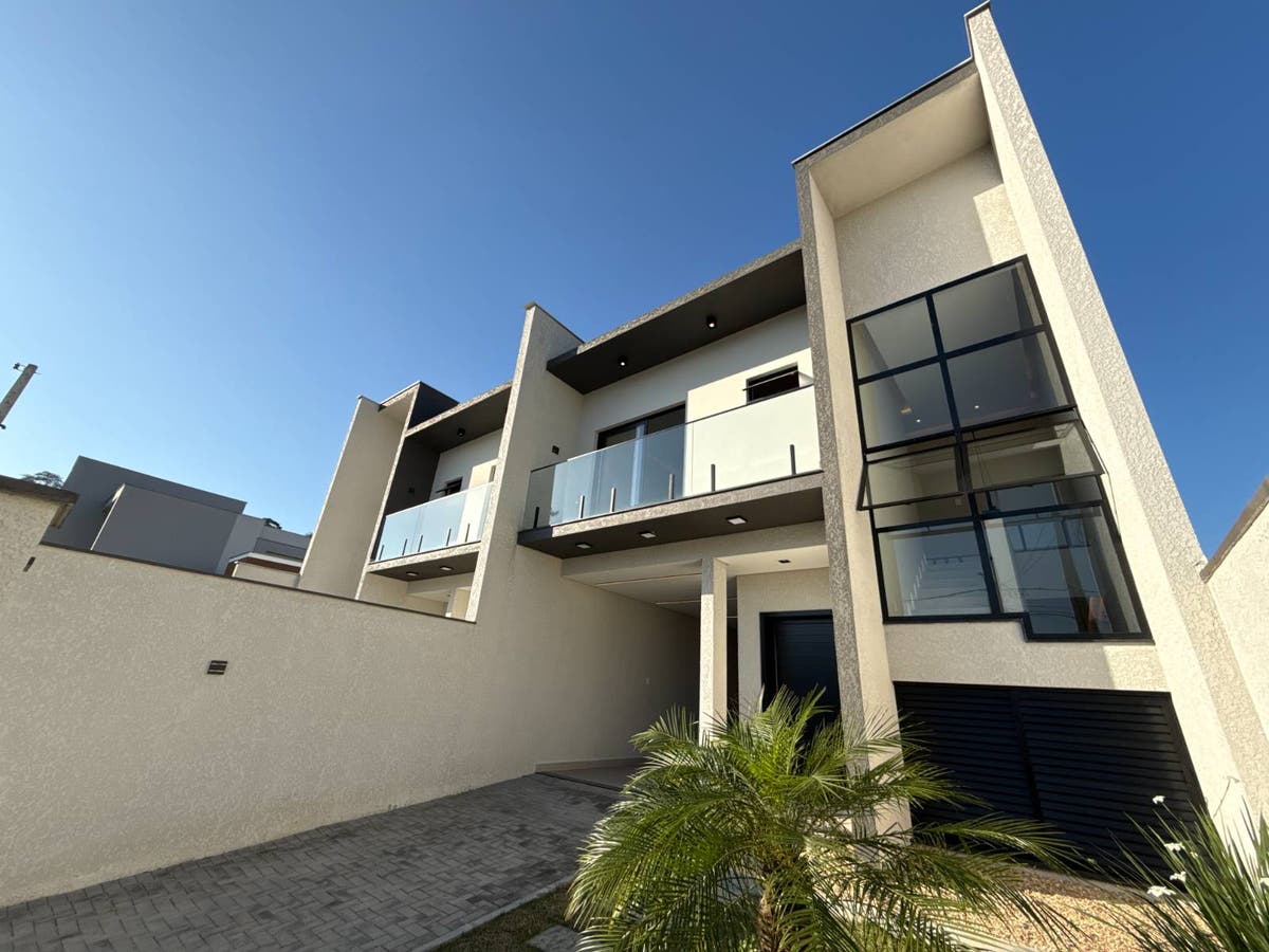 Sobrado de Alto Padrão | Jaraguá Esquerdo | Jaraguá do Sul - Casa Geminada em Jaraguá Esquerdo, Jaraguá do Sul - à venda - MEGA Empreendimentos Imobiliários