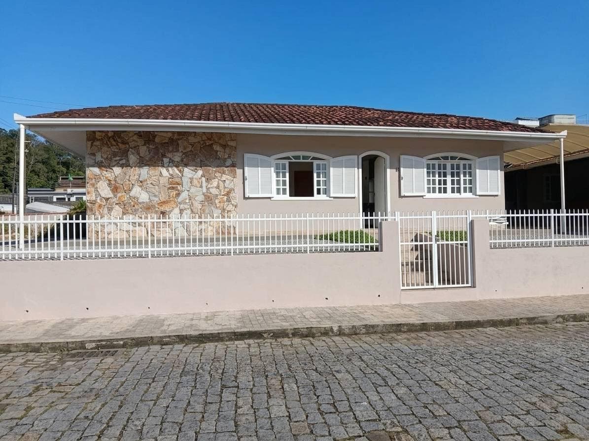 Casa com 3 quartos à Venda, Bela Vista - Gaspar - Casa em Bela Vista, Gaspar - à venda - Tomio Imoveis Ltda