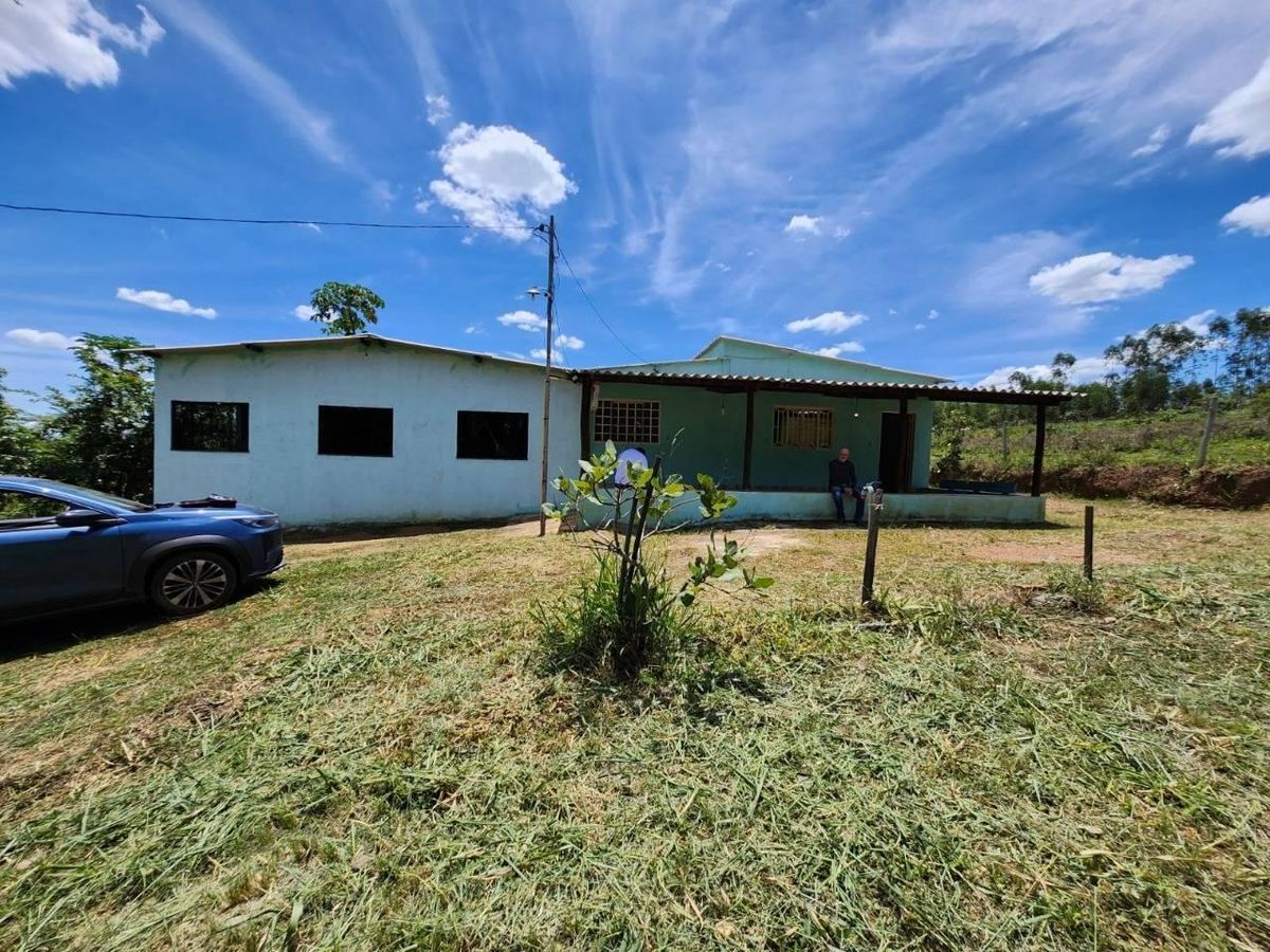CHACARA PORTIRA FECHADA APENAS R$ 800.000,00 - Chácara em Santo Antônio do Descoberto - à venda - CASA GOLD IMÓVEIS