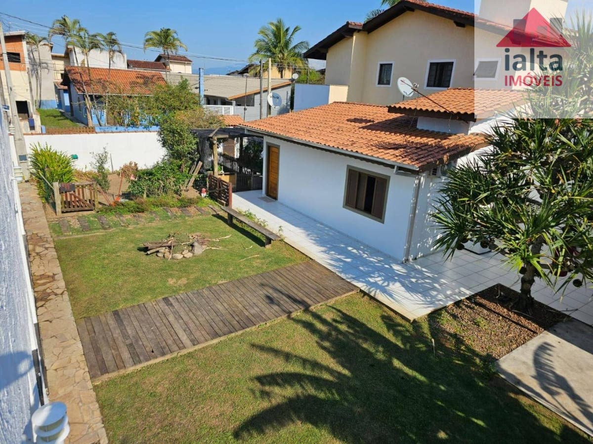 Casa Para Venda e Locação com 1 quartos no bairro Massaguaçu em Caraguatatuba - Casa em Massaguaçu, Caraguatatuba - à venda - IALTA IMOVEIS LTDA