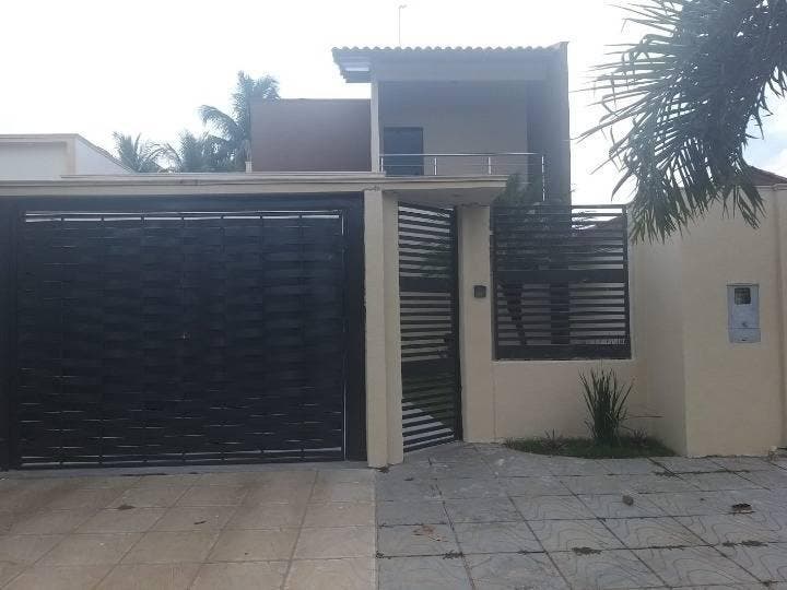 SOBRADO NO CENTRO COM EXCELENTE LOCALIZAÇÃO - Casa em Setor Residencial Sul, Sinop - à venda - CASA GOLD IMÓVEIS