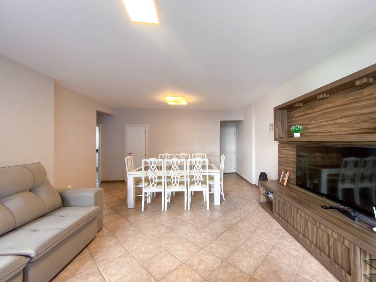 Apartamento diferenciado com terraço privativo para locação na Barra Sul em Balneário Camboriú - Apartamento em Centro, Balneário Camboriú - para locação - Desc Imóveis