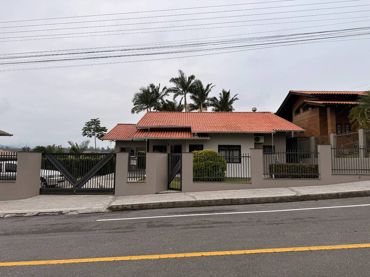 CASA COM SUÍTE + 2 QUARTOS, ILHA DA FIGUEIRA - Casa em Ilha da Figueira, Jaraguá do Sul - à venda - IMOB Imóveis