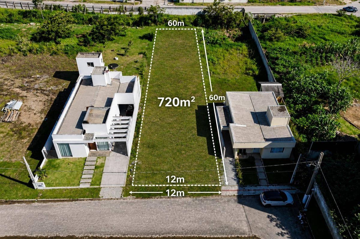 Acqua di Zimbros Terreno amplo condomínio fechado Bombinhas SC - Lote/Terreno em Sertãozinho, Bombinhas - à venda - Imobiliária Rota do Sol