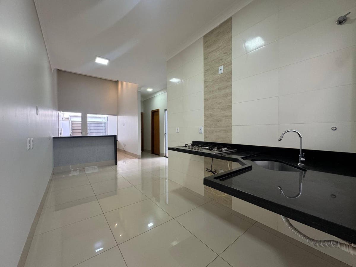 Foto 3 — Casa com 3 quartos à Venda, Residencial Solar dos Ataídes 2ª Etapa - Rio Verde
