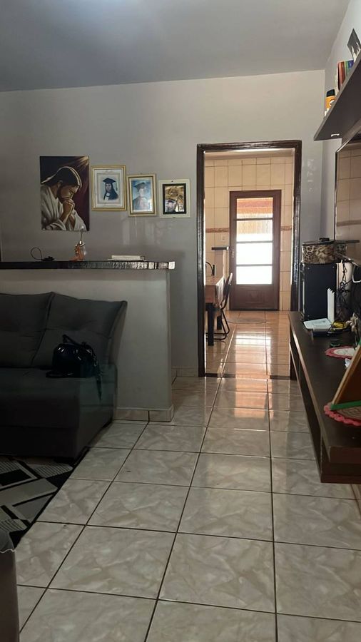 Casa à Venda com 2 Quartos e Área de Lazer com Churrasqueira e Fogão à Lenha em Conjunto Brasil Novo - Avaré - Casa em Conjunto Brasil Novo, Avaré - à venda - CRYSTAL IMÓVEIS