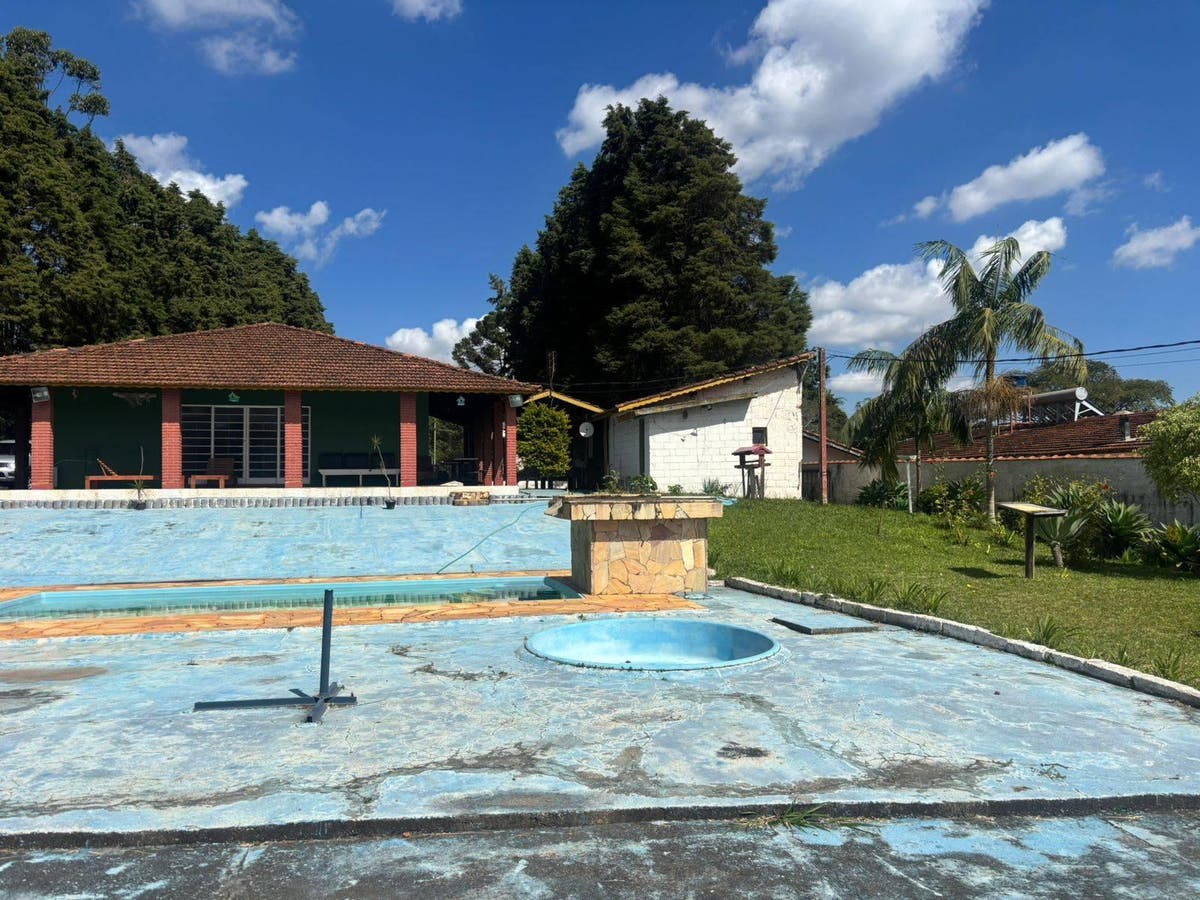 Casa à venda 3 quartos por R$ 1.100.000,00 - Morada das Flores - Poços de Caldas/MG - Chácara em Condomínio Morada das Flores, Poços de Caldas - à venda - Lago e Cunha Imóveis