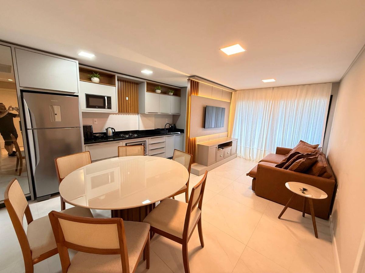 APARTAMENTO ACONCHEGANTE 2 SUÍTES - Apartamento em Bombas, Bombinhas - para temporada - Zeni Imóveis