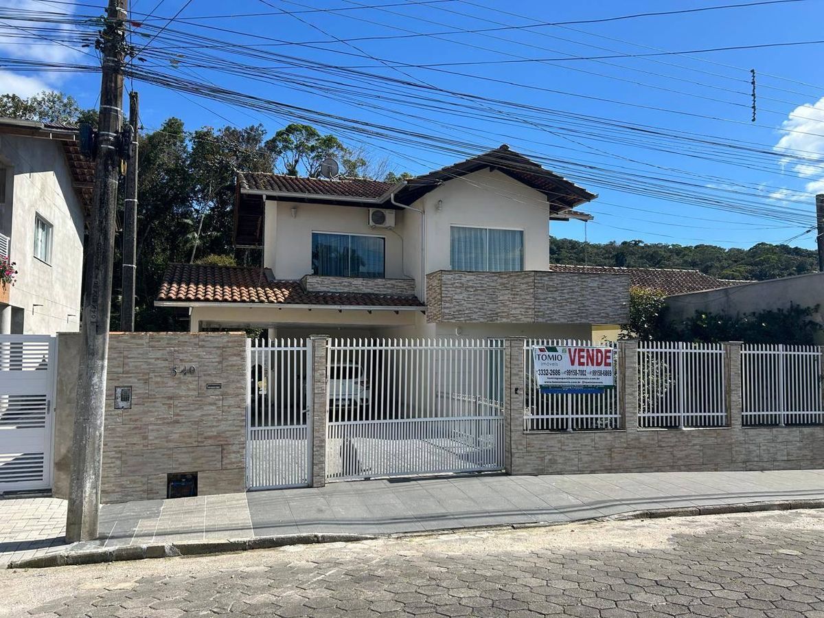 Casa com 3 quartos à Venda, Figueira - Gaspar - Casa em Figueira, Gaspar - à venda - Tomio Imoveis Ltda