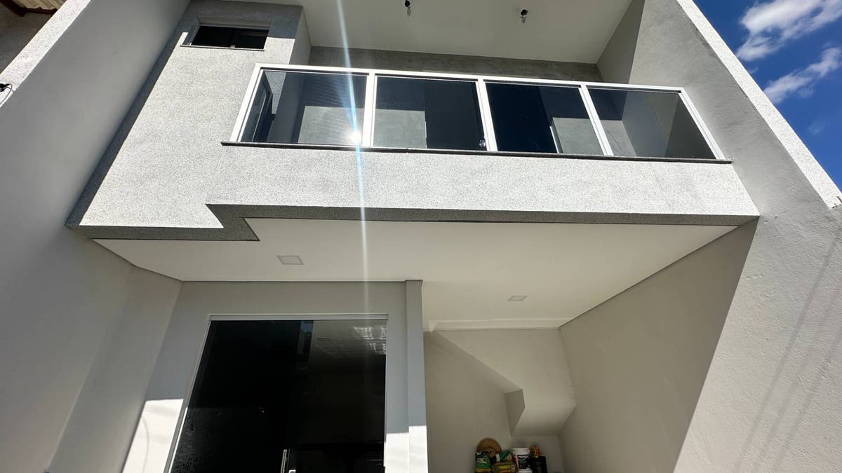 Casa Nova Duplex com 3 Quartos no Guarujá Mansões – Betim - Duplex em Guarujá Mansões, Betim - à venda - Via M Empreendimentos Imobiliários Ltda