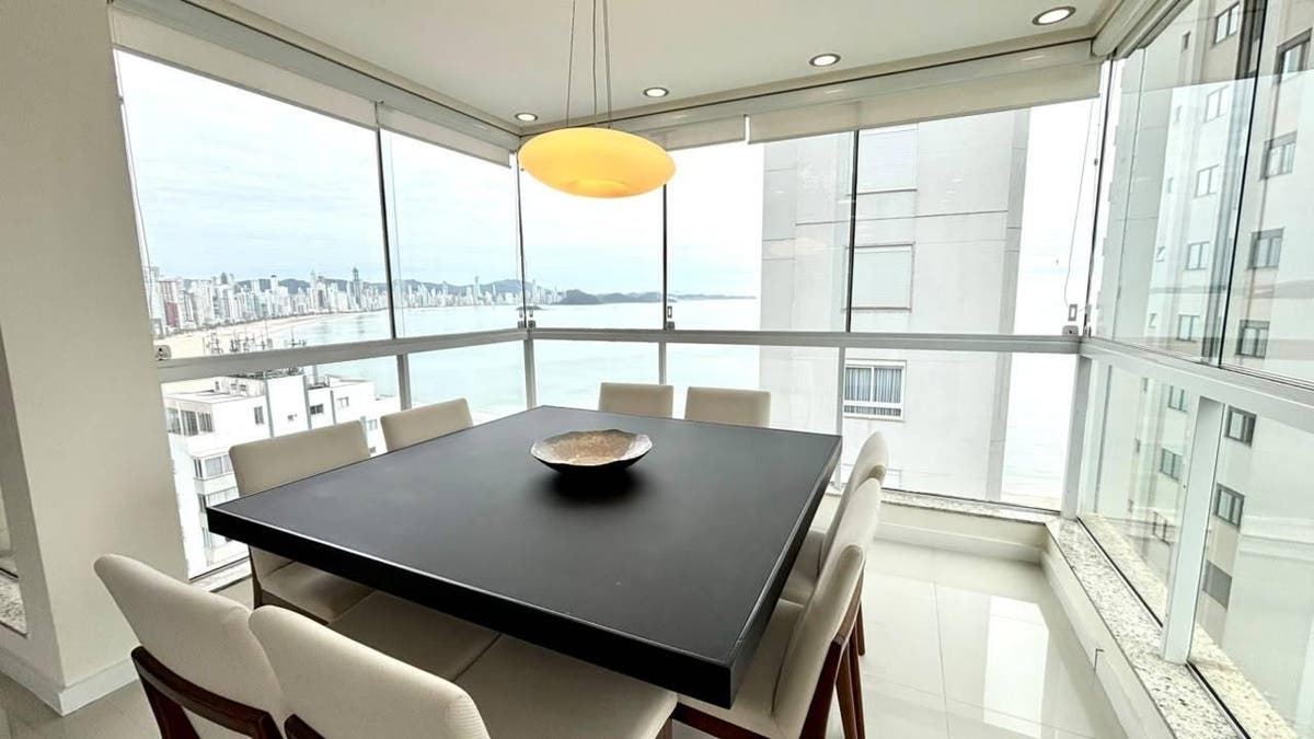 APARTAMENTO NO EDIFÍCIO TENERIFE - BARRA SUL, BALNEÁRIO CAMBORIÚ - Apartamento em Centro, Balneário Camboriú - para locação e à venda - Brava Norte Imóveis