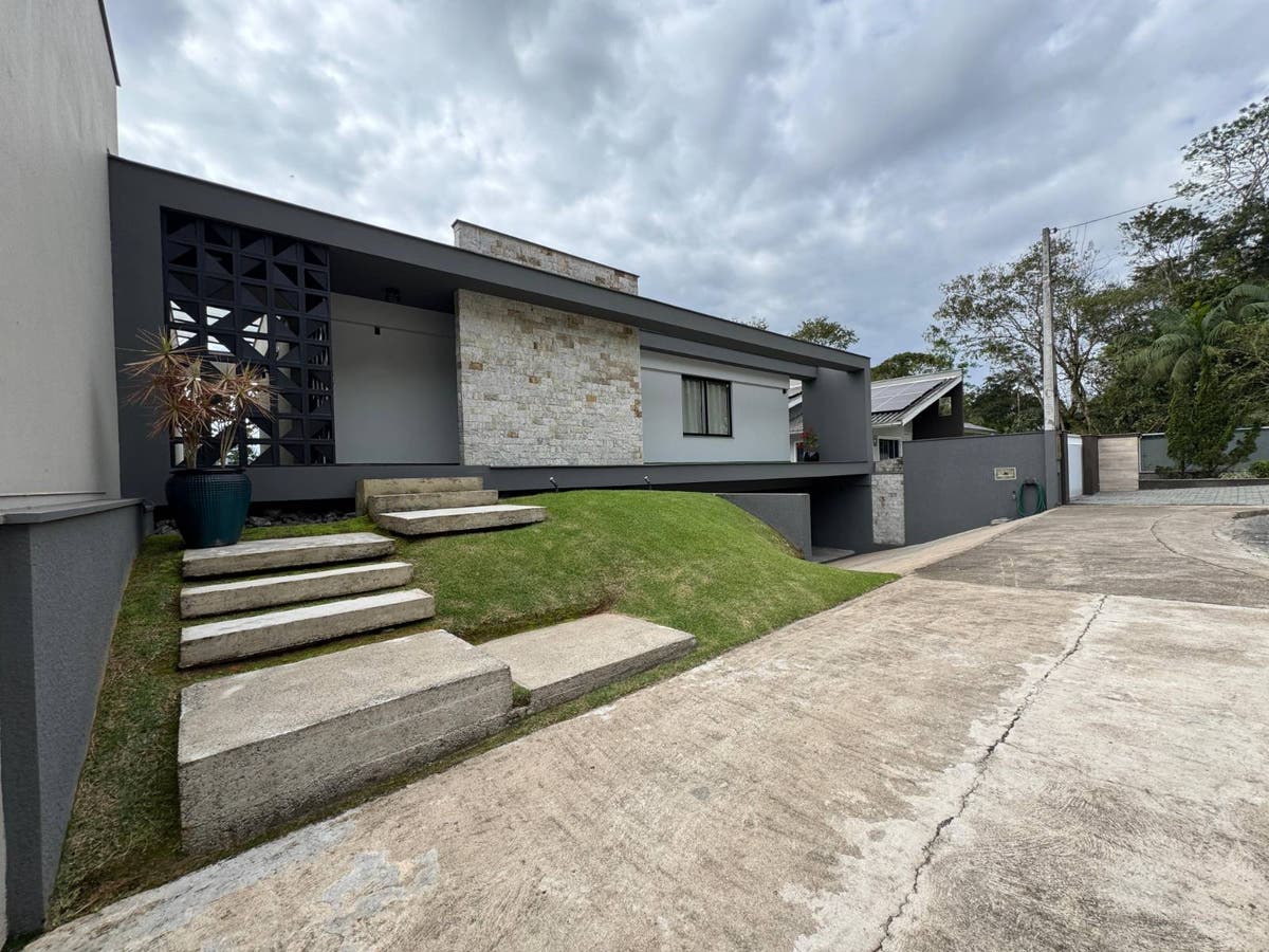 Casa com 3 suítes, Barra do Rio Cerro - Jaraguá do Sul - Casa em Barra do Rio Cerro, Jaraguá do Sul - à venda - Imobiliária Piermann