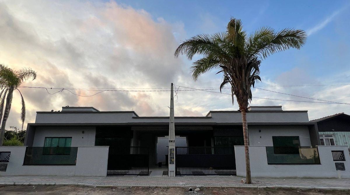 Casa 2 quartos sendo 1 suite em Piçarras - SC - Casa em Itacolomi, Balneário Piçarras - à venda - Manacá Negócios Imobiliários