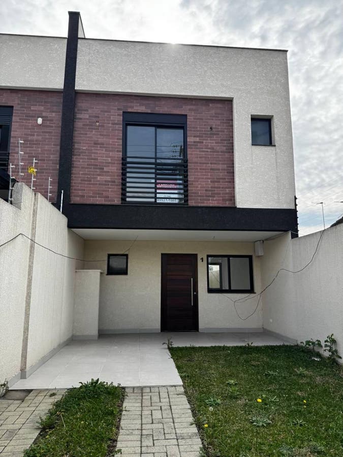 Sobrado com Atico á venda no Uberaba - Sobrado em Uberaba, Curitiba - à venda - BlueHouse