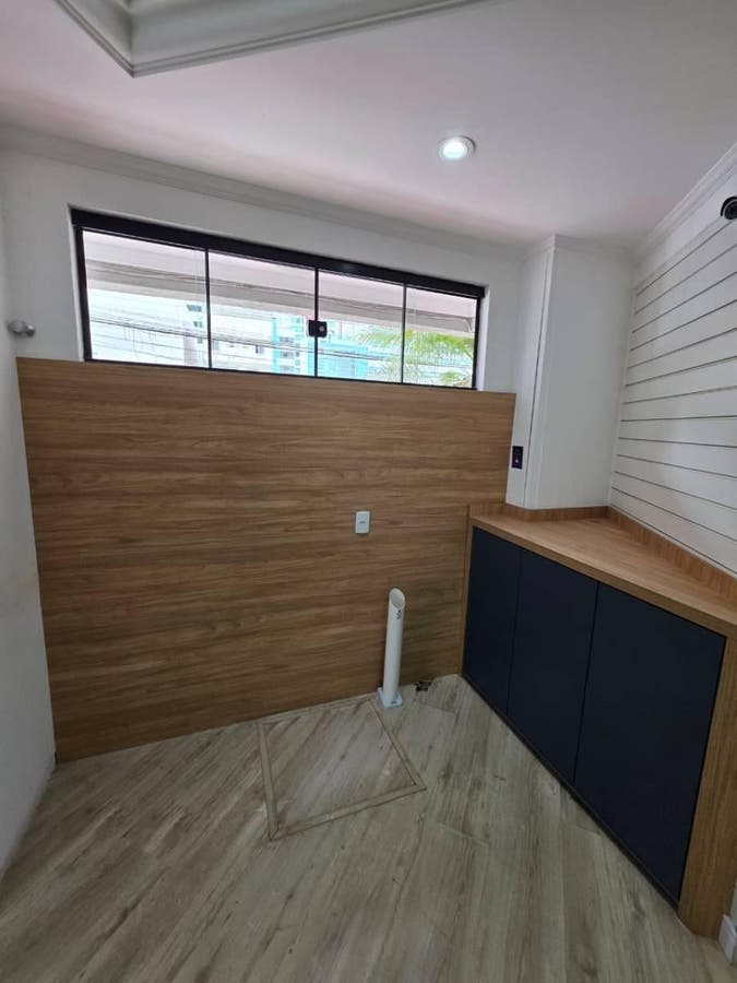LOCAÇÃO DE SALA COMERCIAL NA RUA 3100 NO CENTRO DE BALNEÁRIO CAMBORIÚ - 12