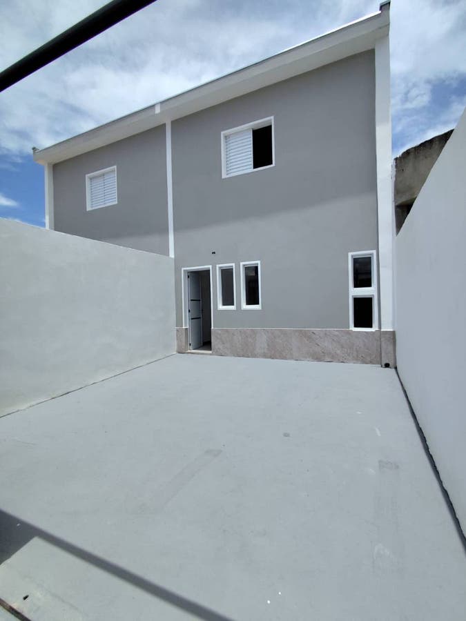 Sobrado com 3 quartos à Venda, César Park (moreira César) - Pindamonhangaba - Sobrado em César Park (moreira César), Pindamonhangaba - à venda - EDSON DERRICO IMOVEIS LTDA