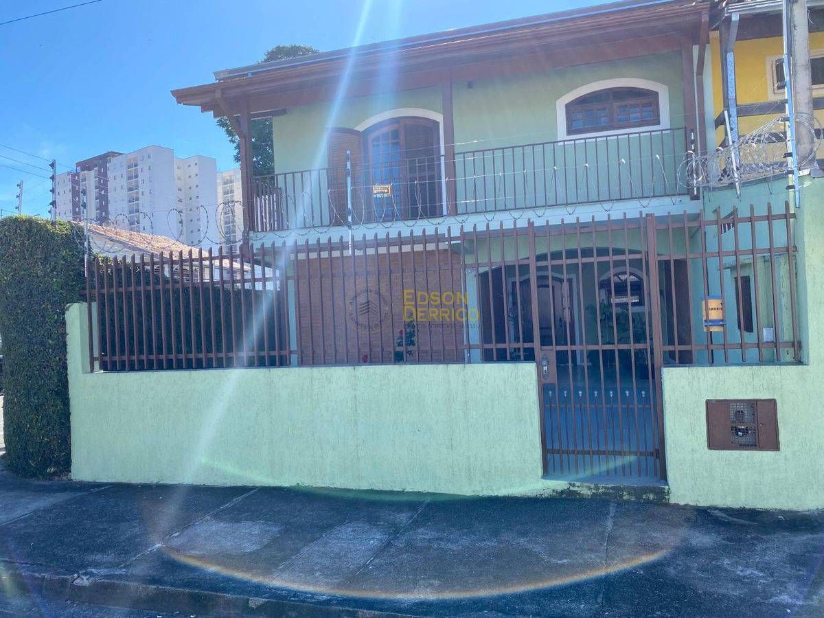Sobrado com 4 Quartos para Locação, Crispim - Pindamonhangaba - Sobrado em Crispim, Pindamonhangaba - para locação - EDSON DERRICO IMOVEIS LTDA
