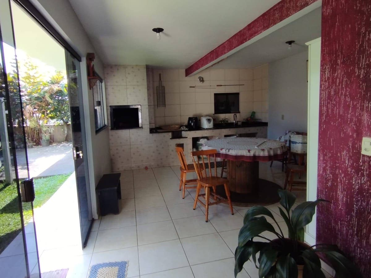 Casa Bem Localizada com 3 Quartos Sendo Uma Suíte - Casa em Barra do Rio Cerro, Jaraguá do Sul - à venda - Imobiliária SMART