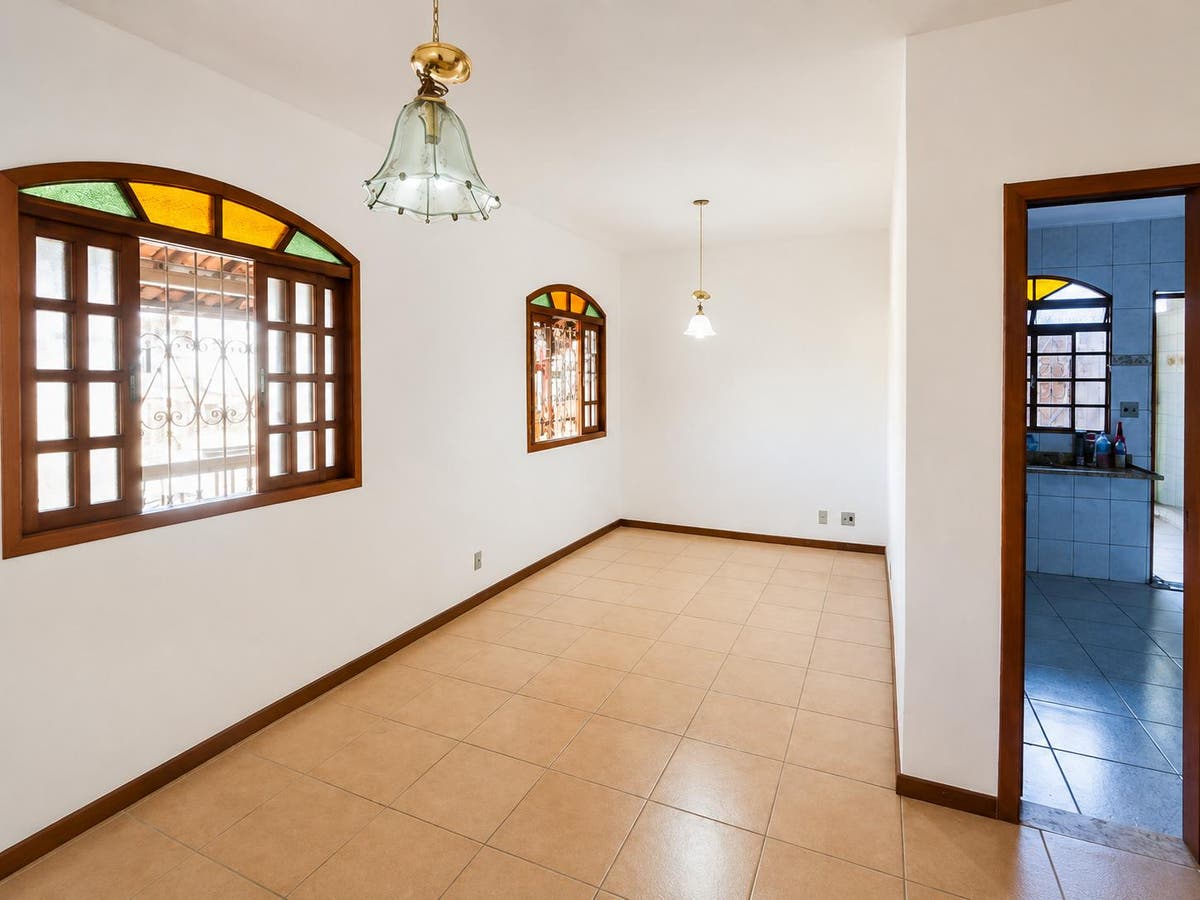 Casa com 2 quartos à Venda, Nova Floresta - Belo Horizonte - Casa em Nova Floresta, Belo Horizonte - à venda - Silvio Ximenes Imobiliária