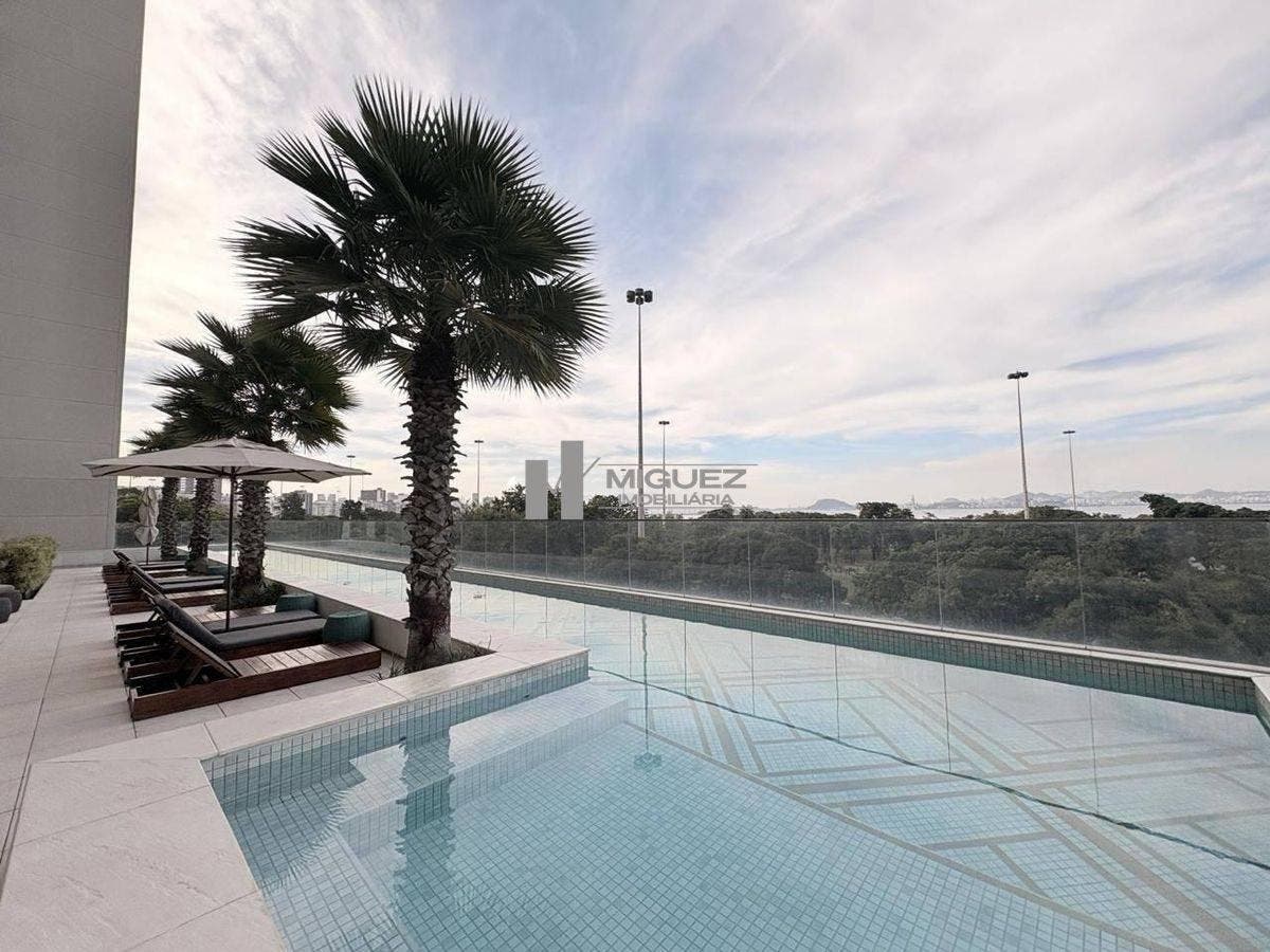 Condomínio Rio by Yoo - Praia do Flamengo, localizado na Avenida Rui Barbosa. Vista espetacular , varandão, sala em 2 ambientes, 3 suítes, lavabo, copa cozinha e dependências. São 2 vagas de garagem e infra estrutura. - Apartamento em Flamengo, Rio de Janeiro - à venda - MIGUEZ IMOBILIÁRIA