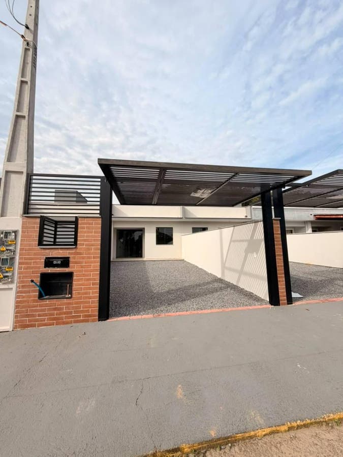 Geminado a venda em Beira Rio - Guaramirim - Casa em Beira Rio, Guaramirim - à venda - Guara Imóveis Ltda