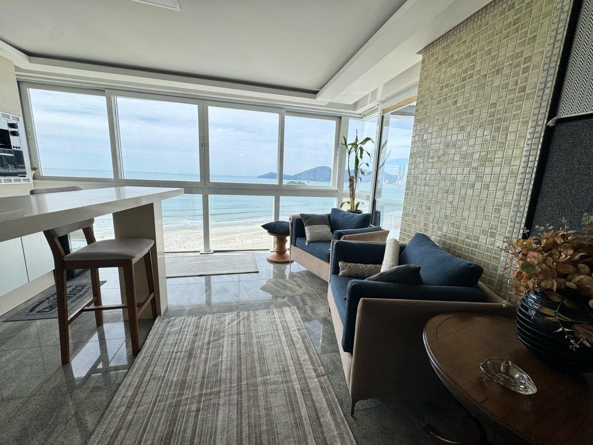 APARTAMENTO FRENTE MAR - CENTRO, BALNEÁRIO CAMBORIÚ - Apartamento em Centro, Balneário Camboriú - para locação - Brava Norte Imóveis