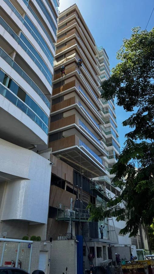 Apartamento no Parque das Castanheiras - 2 Quartos 1 Suite - Apartamento em Praia da Costa, Vila Velha - à venda - Kaca Imoveis LTDA