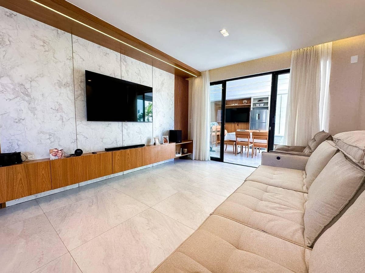 Apartamento a venda no Edifício Vênus de Milo - Apartamento em Pioneiros, Balneário Camboriú - à venda - IMOBILIÁRIA TERRA ITAJAI LTDA